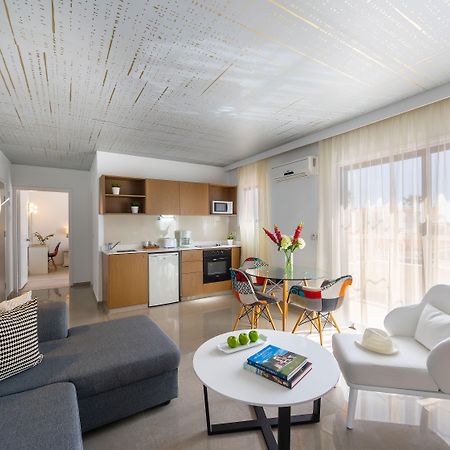 King Jason Paphos - Designed For Adults By Louis Hotels Eksteriør billede