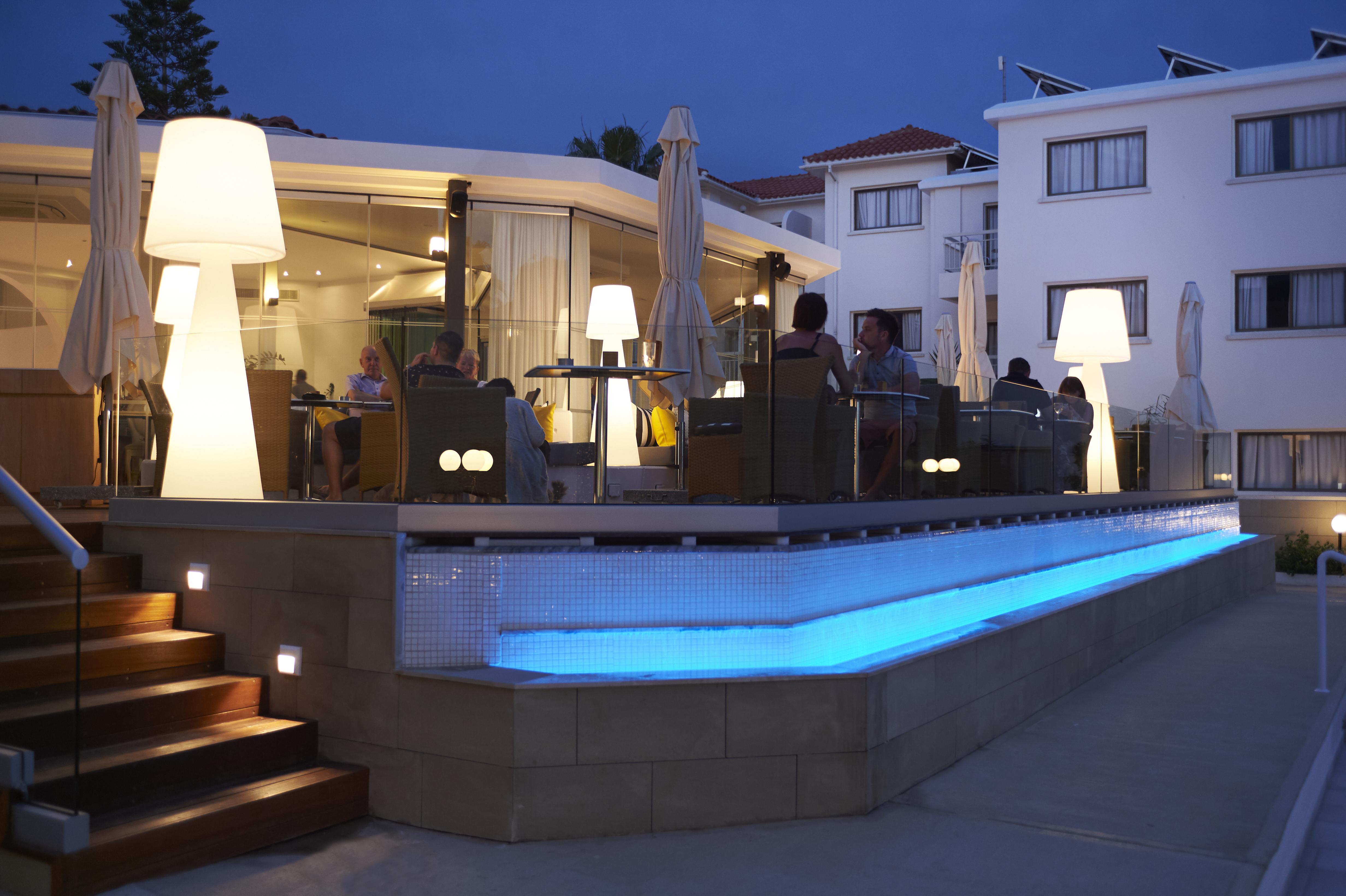 King Jason Paphos - Designed For Adults By Louis Hotels Eksteriør billede