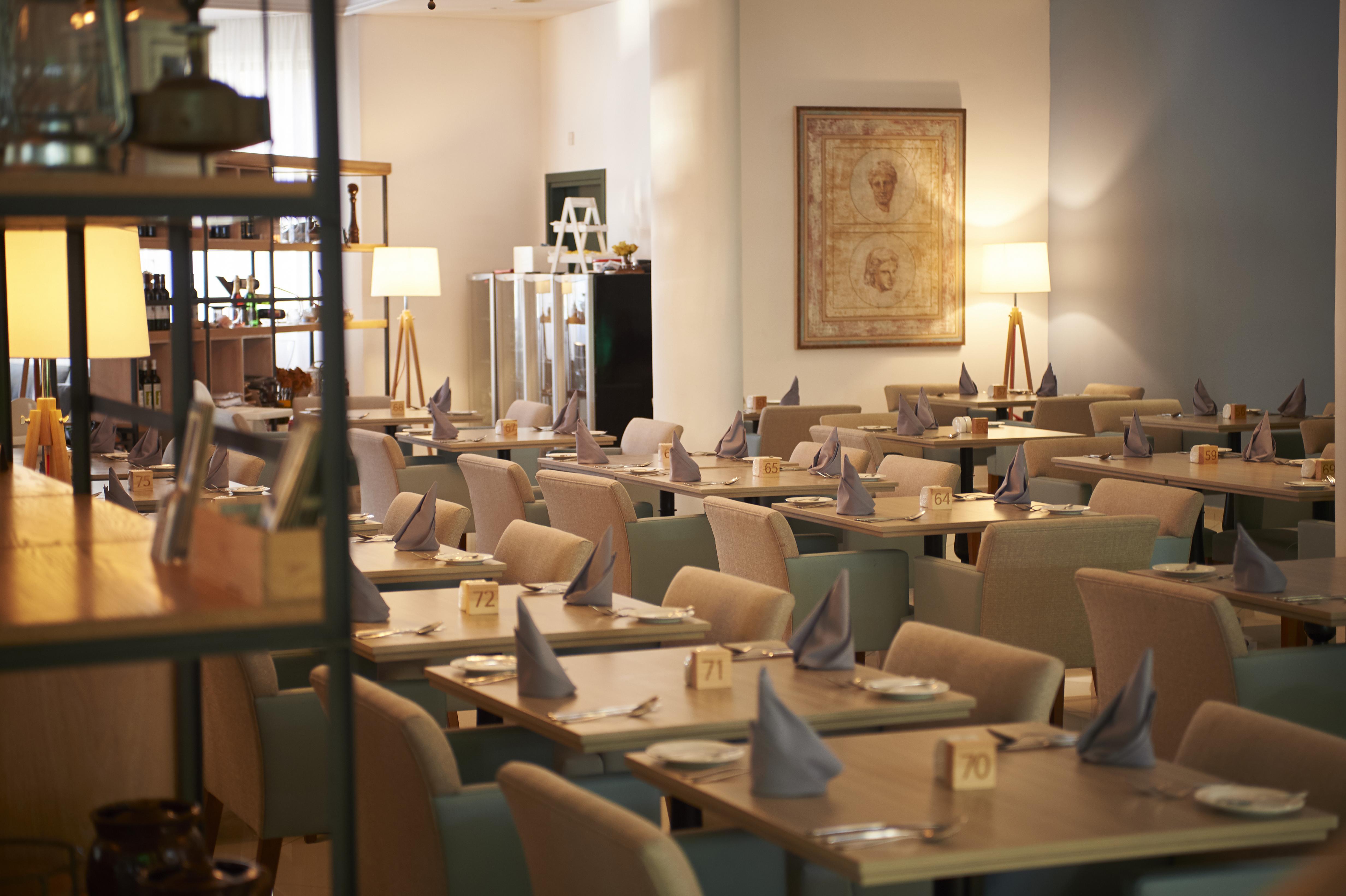 King Jason Paphos - Designed For Adults By Louis Hotels Eksteriør billede