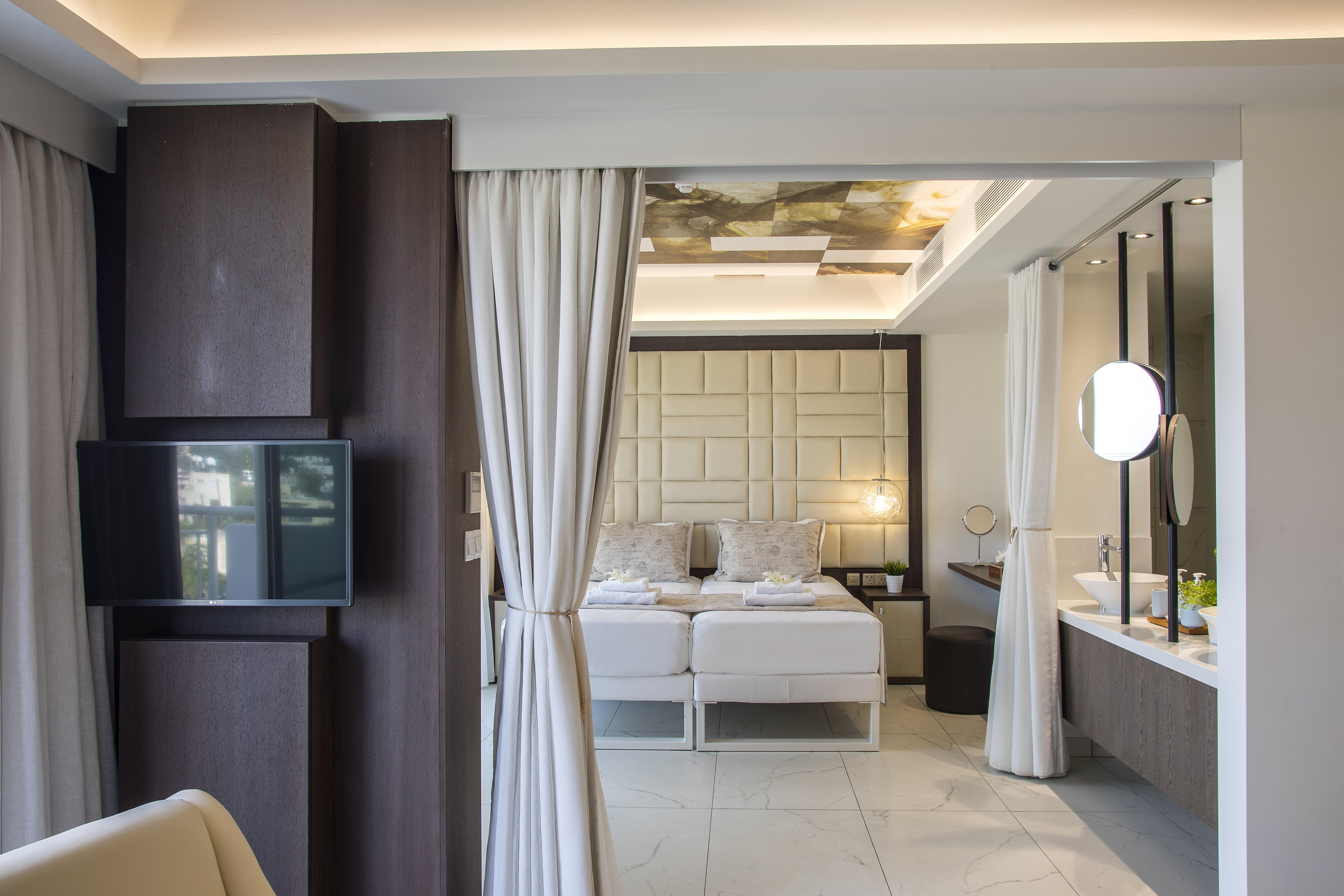 King Jason Paphos - Designed For Adults By Louis Hotels Eksteriør billede