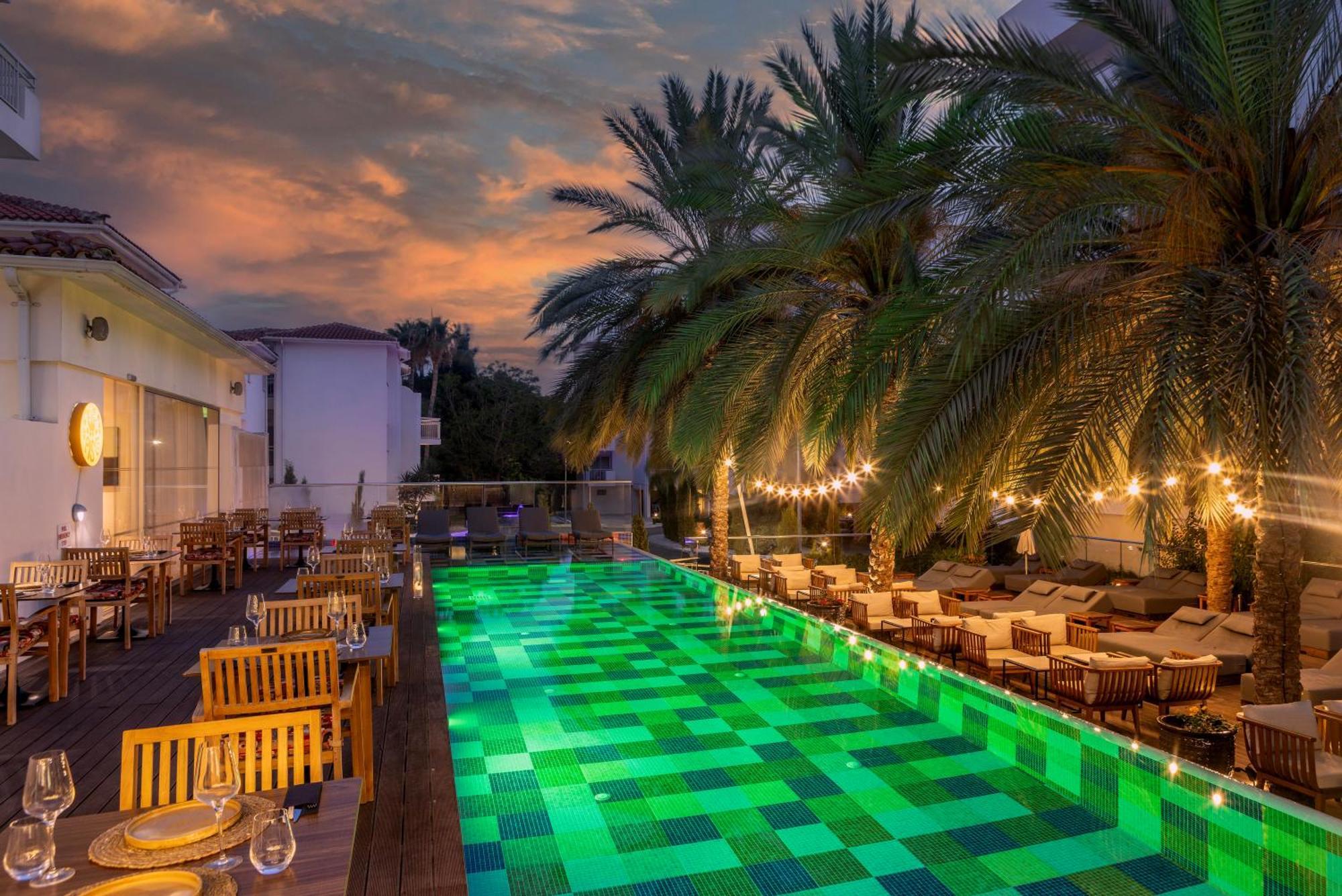 King Jason Paphos - Designed For Adults By Louis Hotels Eksteriør billede