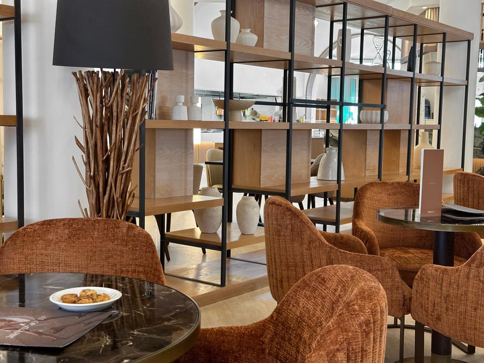 King Jason Paphos - Designed For Adults By Louis Hotels Eksteriør billede